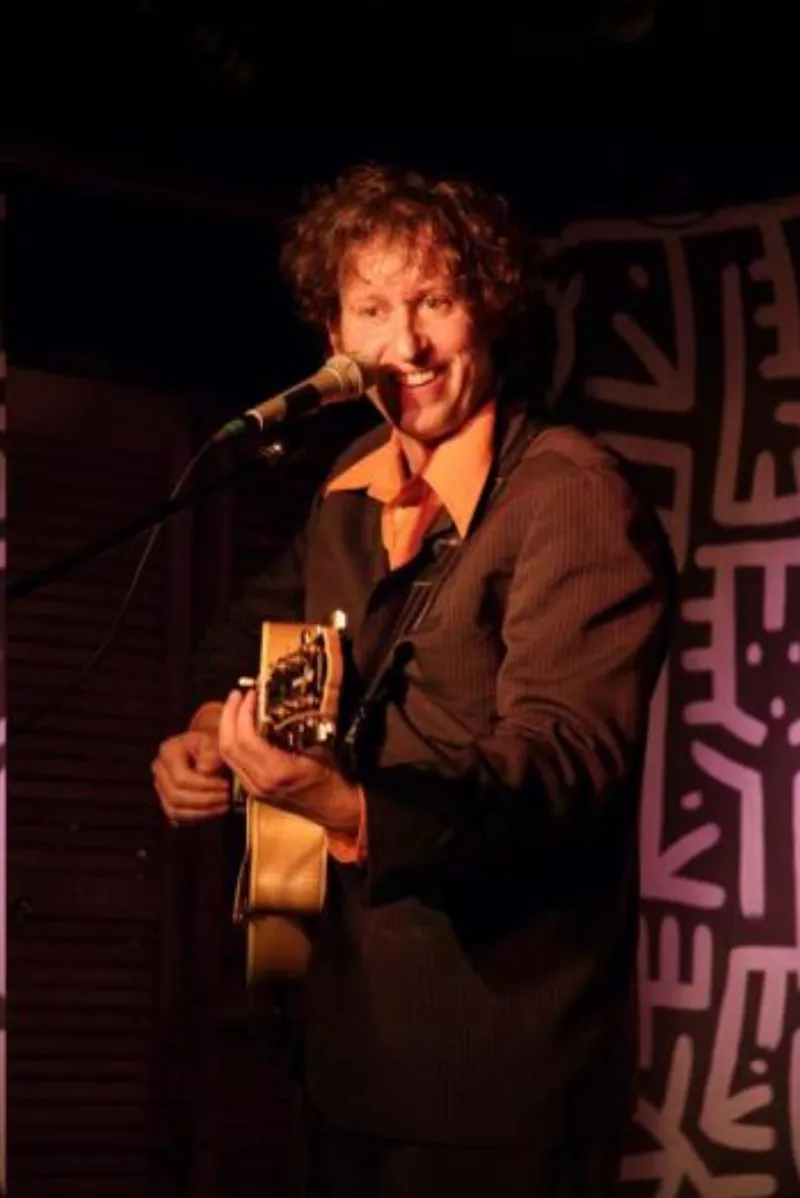 Michel Jeanneret à la guitare
